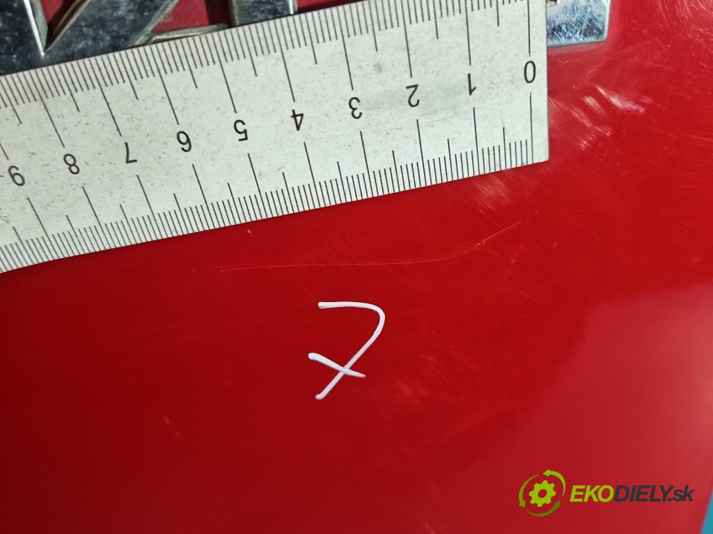 Mazda Premacy 2.0 ditd 90 hp manual 66 kW 1998 cm3 5- zadní kufrové dveře  (Zadní kapota (kufr))