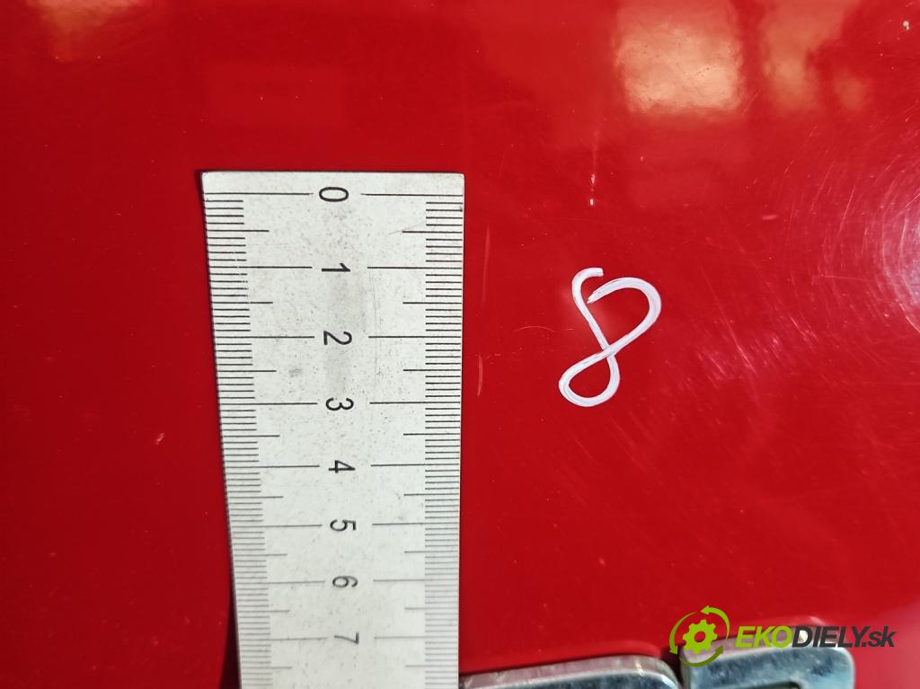 Mazda Premacy 2.0 ditd 90 hp manual 66 kW 1998 cm3 5- zadní kufrové dveře  (Zadní kapota (kufr))