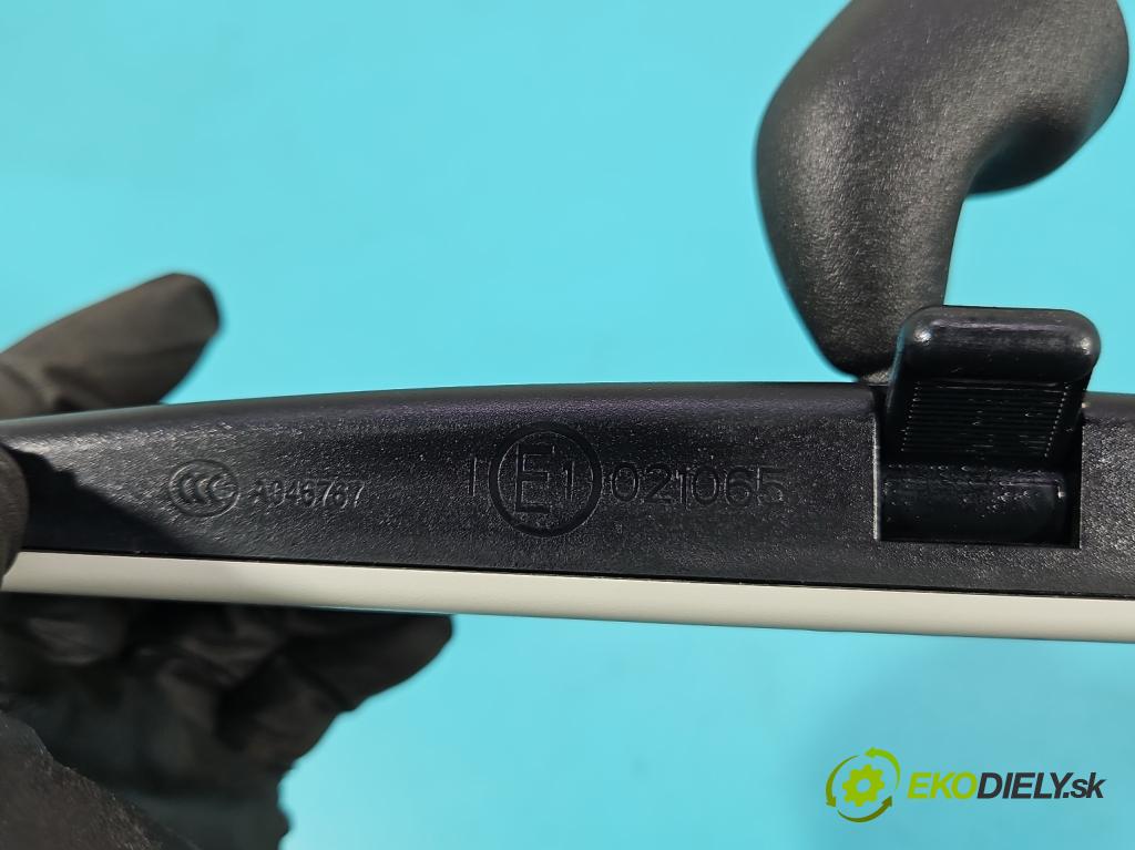 Skoda Octavia III 2013- 1.6 tdi 110 HP manual 81 kW 1598 cm3 5- zrkadlo uvnitř:  (Spätné zrkadlo vnútorné)