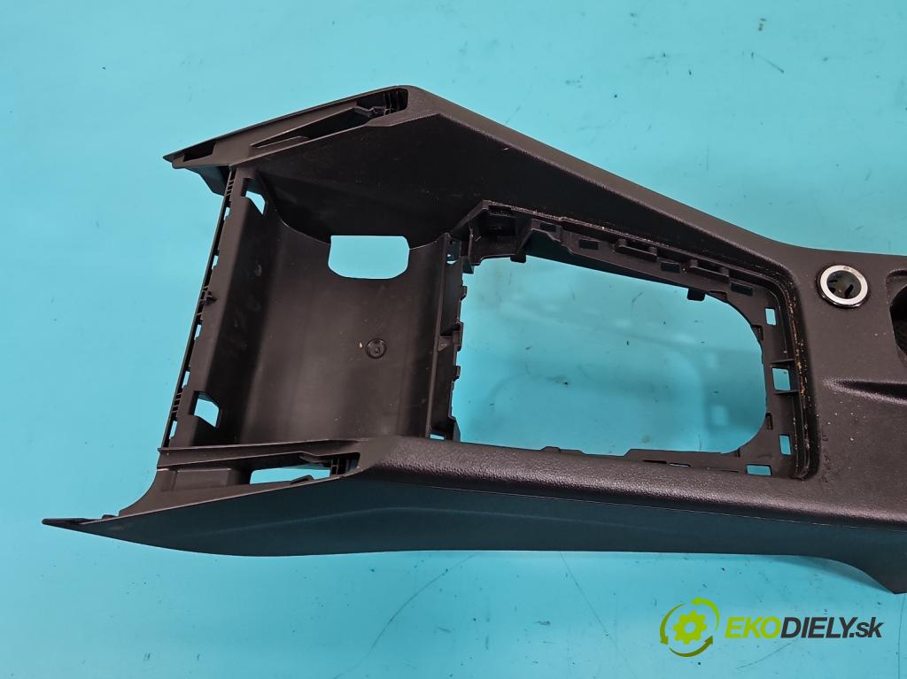 Skoda Octavia III 2013- 1.6 tdi 110 HP manual 81 kW 1598 cm3 5- operadlo 5E1863241C (Lakťová opierka)