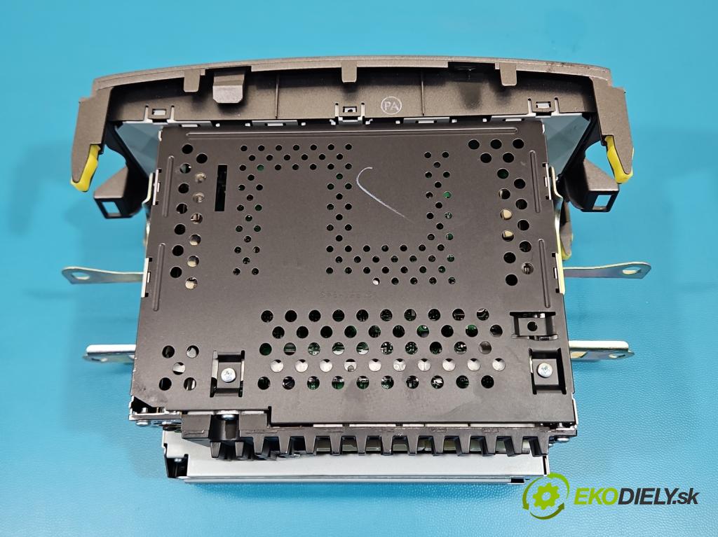 Toyota Auris I 2006-2013 1.6 VVTI 124hp manual 91 kW 1598 cm3 5- Radio originál 86120-02570