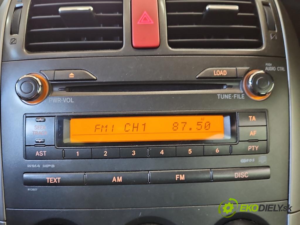 Toyota Auris I 2006-2013 1.6 VVTI 124hp manual 91 kW 1598 cm3 5- Radio originál 86120-02570