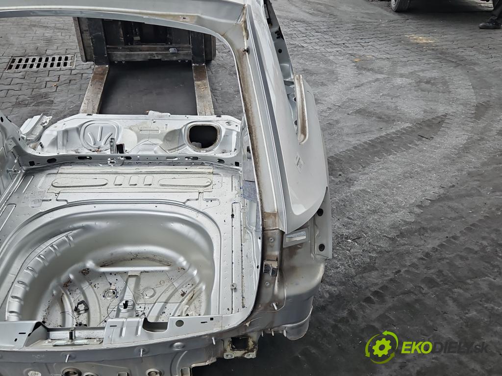 Skoda Octavia III 2013- 1.6 tdi 110 HP manual 81 kW 1598 cm3 5- blatník zadné pravý