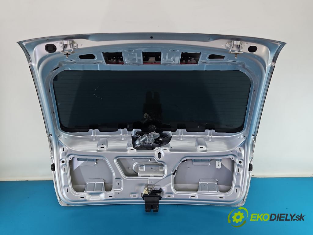 Skoda Octavia III 2013- 1.6 tdi 110 hp manual 81 kW 1598 cm3 5- zadní kufrové dveře  (Zadní kapota (kufr))