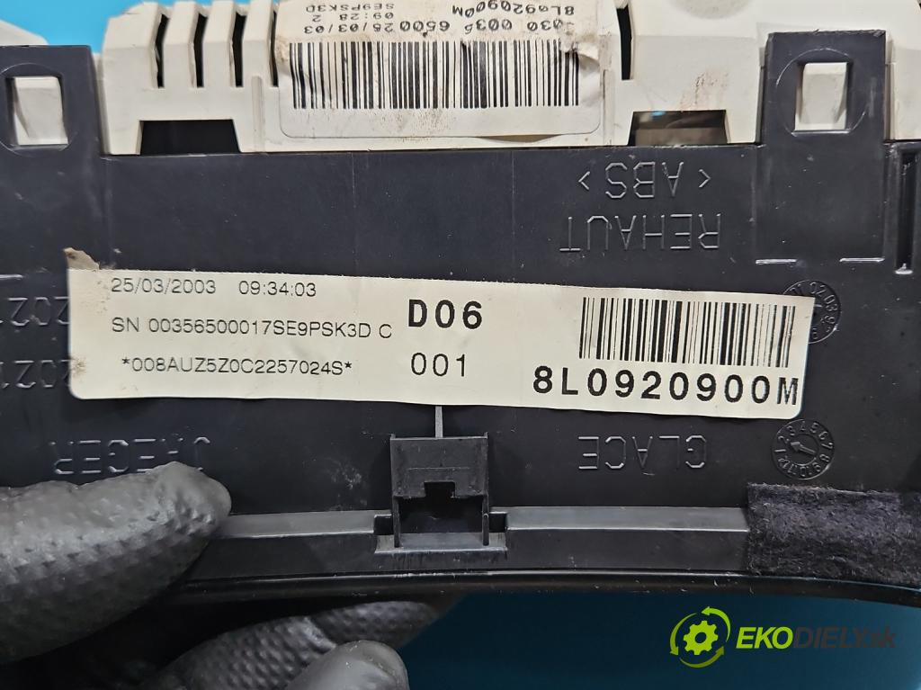 Audi A3 8L 1996-2003 1.9 TDI 101 HP automatic 74 kW 1896 cm3 5- prístrojovka/ budíky 8L0920900M (Prístrojová doska)