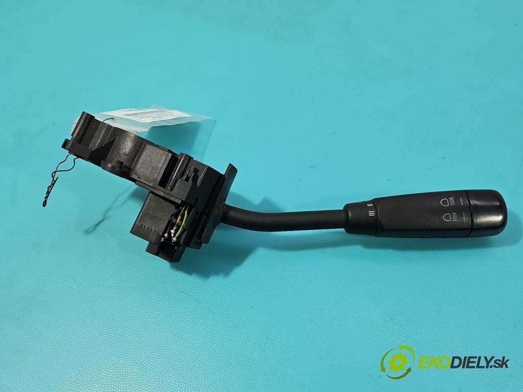 Mercedes Vito W639 2003-2014 2.2 cdi (646982) 150 HP manual 110 kW 2148 cm3 5- prepínač smeroviek A6395450124 (Prepínacie páčky pod volantom)