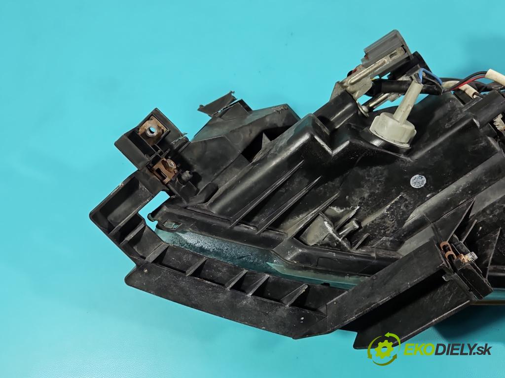 Mazda 6 II GH 2007-2012 2.0 citd 140 HP manual 103 kW 1998 cm3 5- Reflektor: pravý  (Svetlo predné pravé)