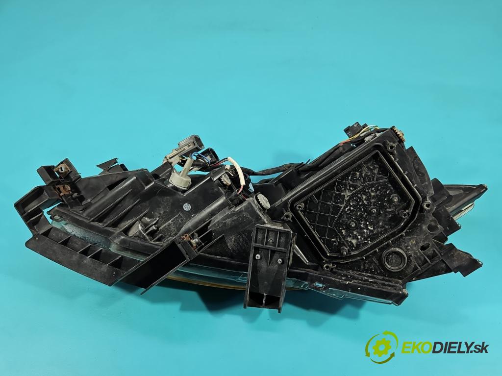 Mazda 6 II GH 2007-2012 2.0 citd 140 HP manual 103 kW 1998 cm3 5- Reflektor: pravý  (Svetlo predné pravé)