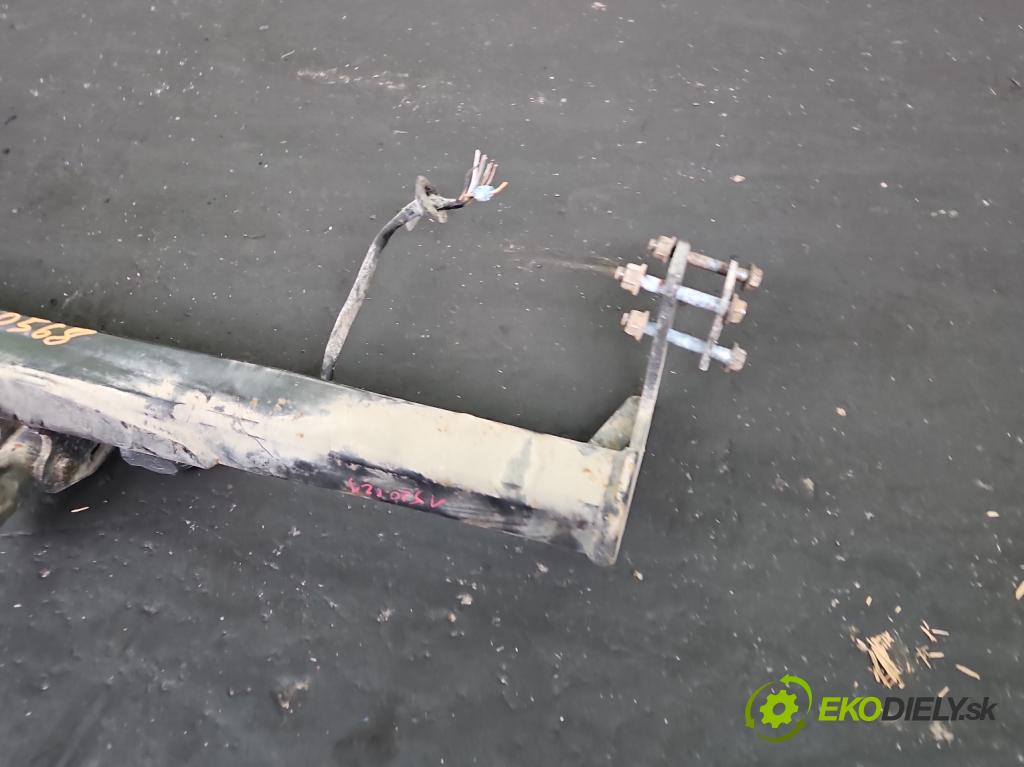 Mercedes Vito W639 2003-2014 2.2 cdi (646982) 150 hp manual 110 kW 2148 cm3 5- oko tažné  (Tažné zařízení)