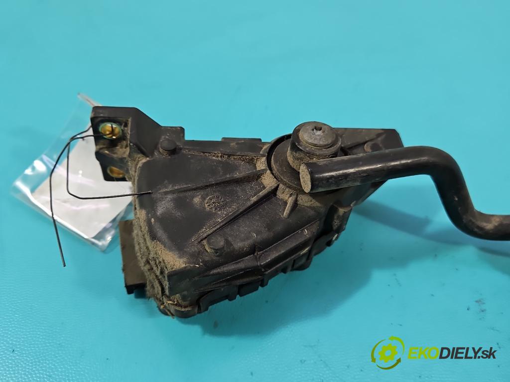 Vw Transporter T4 1990-2003 2.5 TDI 88 HP manual 65 kW 2461 cm3 5- pedal plyn potenciometr: 7D1721603B