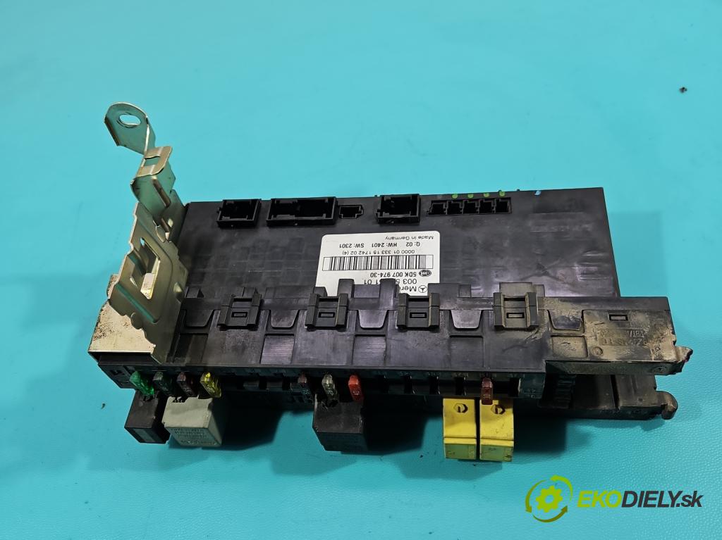 Mercedes C W203 2000-2007 2.2 CDI 116 HP manual 85 kW 2148 cm3 4- skrinka poistka 0035455101 (Poistková skrinka)