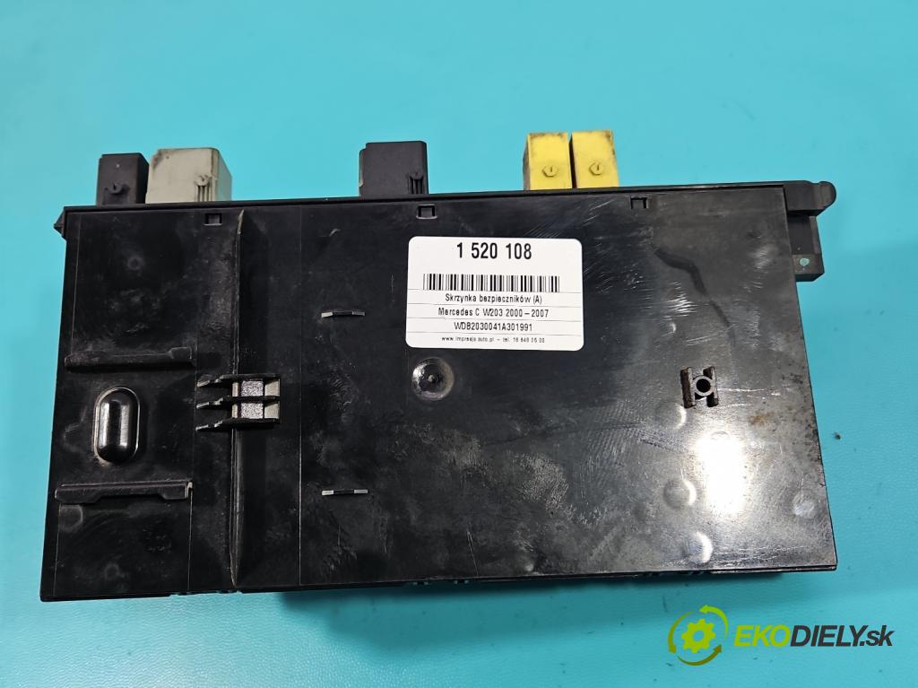 Mercedes C W203 2000-2007 2.2 CDI 116 HP manual 85 kW 2148 cm3 4- skrinka poistka 0035455101 (Poistková skrinka)