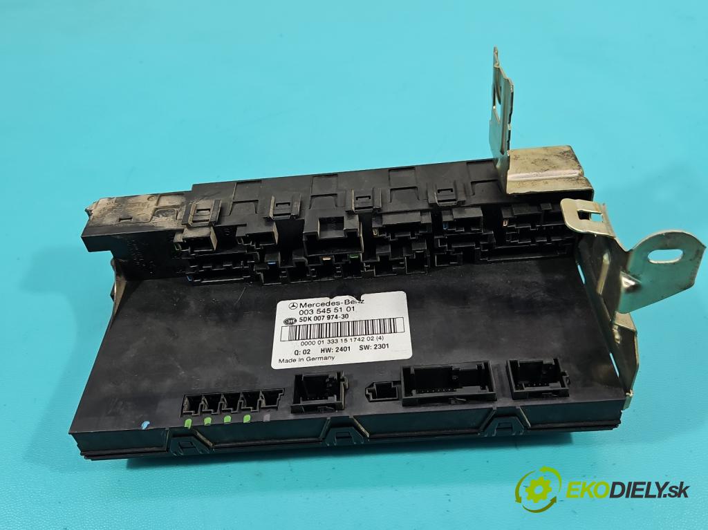 Mercedes C W203 2000-2007 2.2 CDI 116 HP manual 85 kW 2148 cm3 4- skrinka poistka 0035455101 (Poistková skrinka)