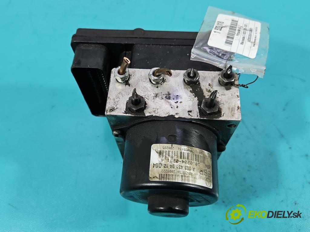 Mercedes C W203 2000-2007 2.2 CDI 116 HP manual 85 kW 2148 cm3 4- čerpadlo abs A2095450232 (Pumpa ABS)