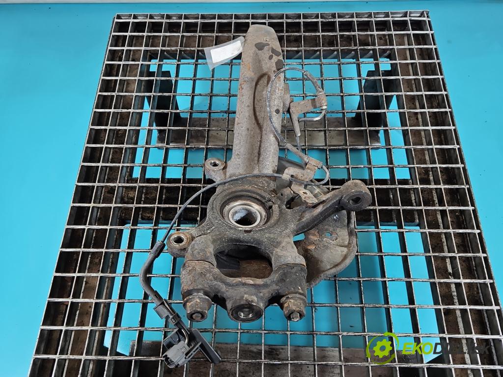 Mazda 6 II GH 2007-2012 2.0 citd 140 HP manual 103 kW 1998 cm3 5- náboj pravé  (Náboj kolesa)