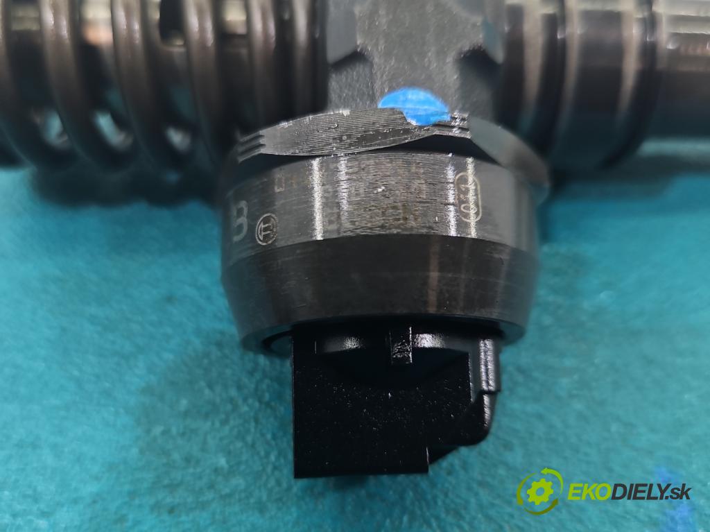 Vw Passat B5 1995-2005 1.9 tdi 131 HP manual 96 kW 1896 cm3 4- vstrekovacie čerpadlo 0414720214 (Vstrekovač paliva)