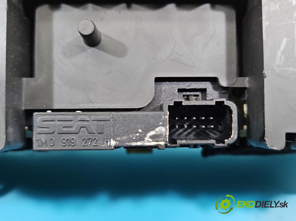 Seat Leon I 1999-2005 1.6 SR 101 HP manual 74 kW 1595 cm3 5- prístrojovka/ budíky W01M0920801A (Prístrojová doska)