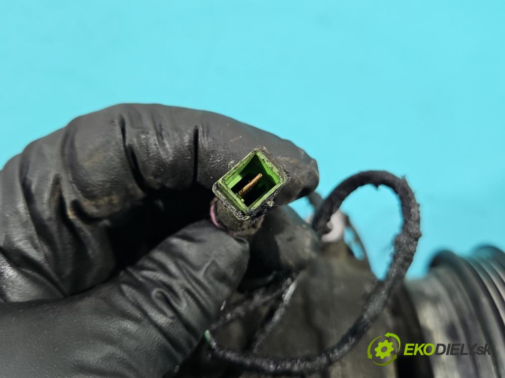 Vw Passat B5 1995-2005 1.9 tdi 131 HP manual 96 kW 1896 cm3 4- Kompresor: klimatizácie 8D0260808 (Kompresor klimatizácie)