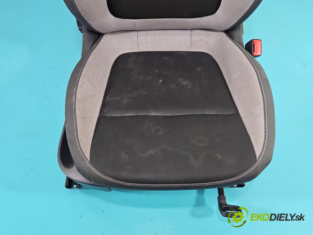 Skoda Fabia III 2014- 2021 1.2 TSI 110 HP manual 81 kW 1197 cm3 5- Sedačka pravý (Sedadlo)