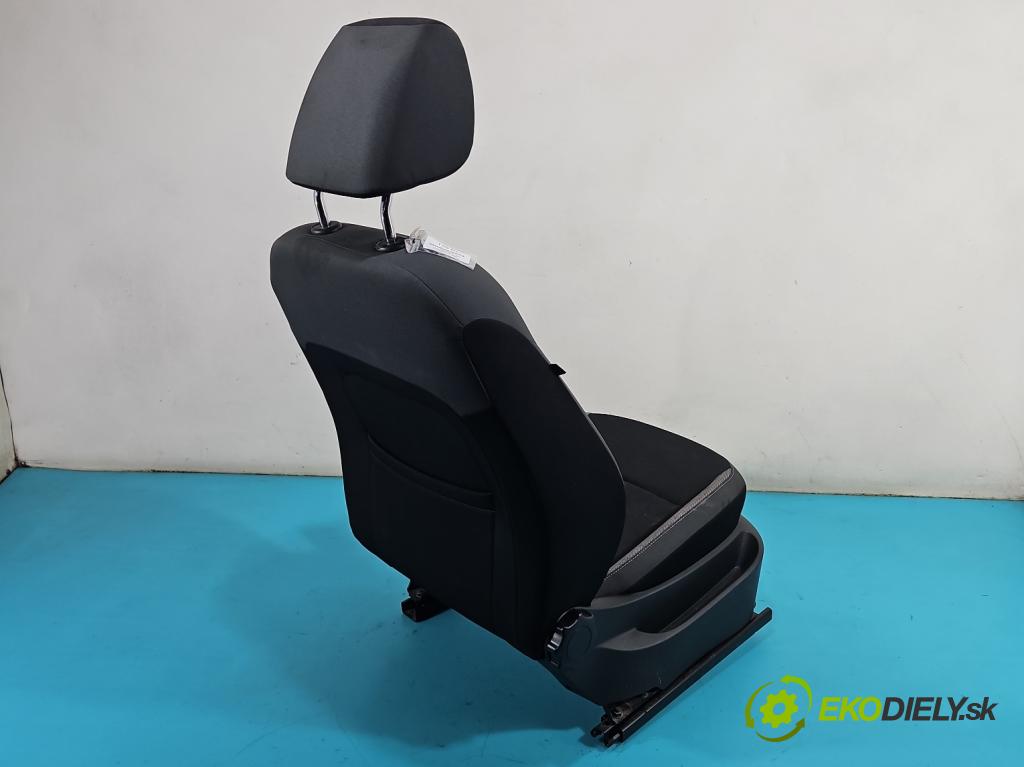 Skoda Fabia III 2014- 2021 1.2 TSI 110 HP manual 81 kW 1197 cm3 5- Sedačka pravý (Sedadlo)