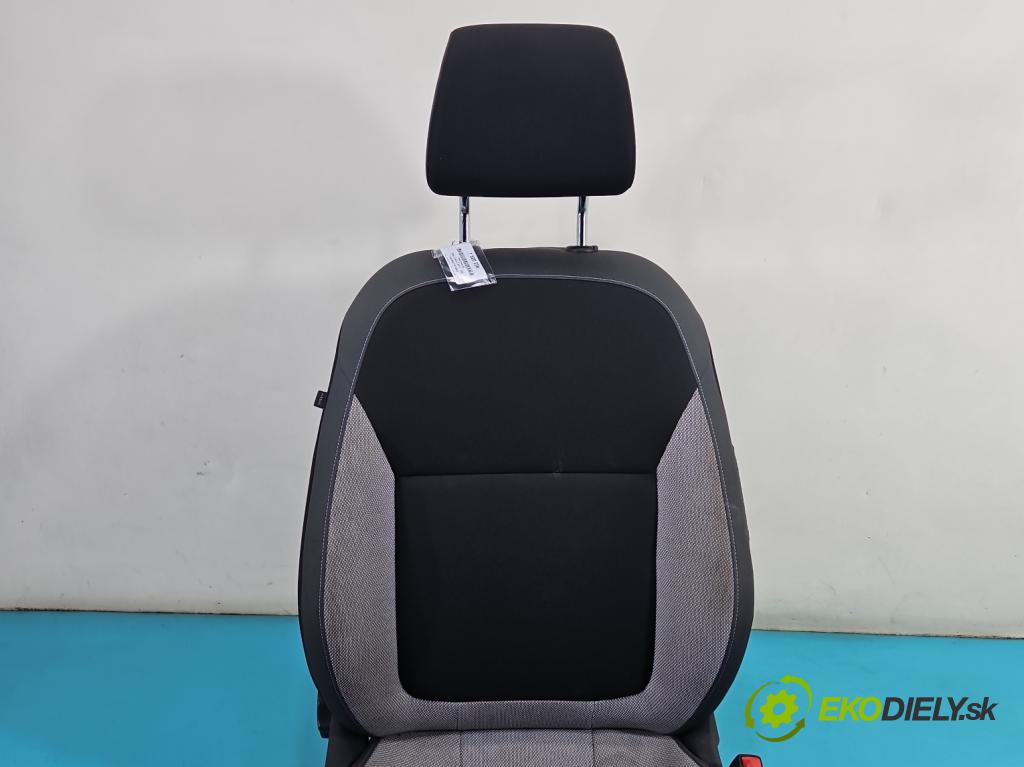 Skoda Fabia III 2014- 2021 1.2 TSI 110 HP manual 81 kW 1197 cm3 5- Sedačka pravý (Sedadlo)