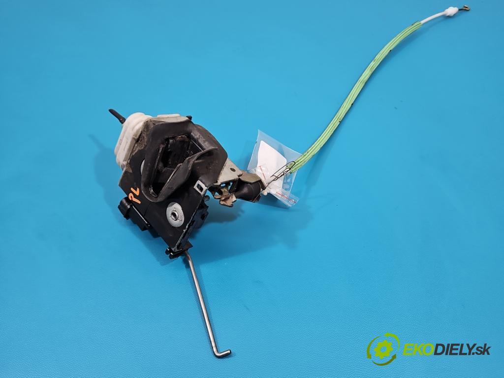 Audi A3 8L 1996-2003 1.9 TDI 101 HP automatic 74 kW 1896 cm3 5- zámok predné ľavý 8L1837015A
