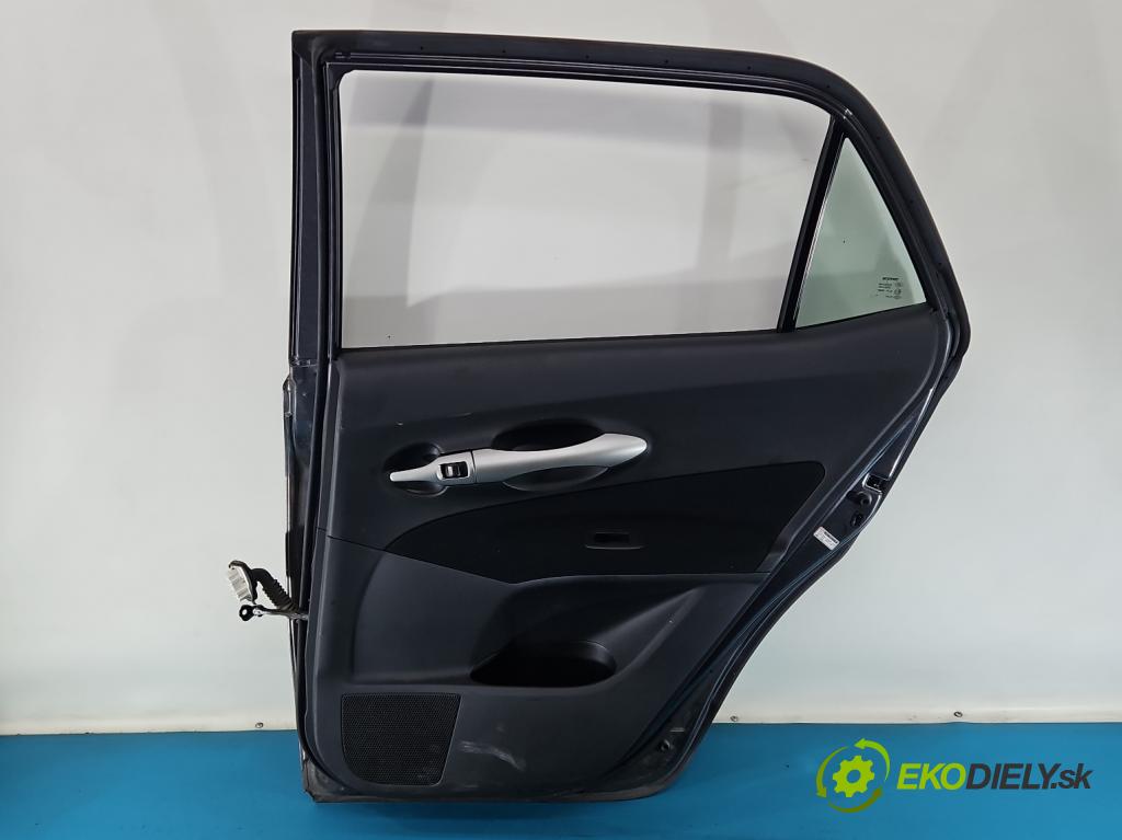 Toyota Auris I 2006-2013 1.6 VVTI 124 hp manual 91 kW 1598 cm3 5- dveře zadní pravé  (Klika dveří ostatní)