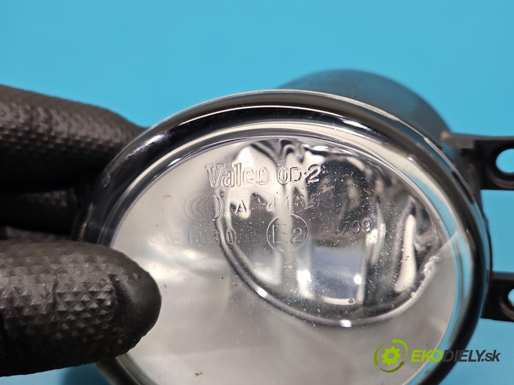 Toyota Auris I 2006-2013 1.6 VVTI 124hp manual 91 kW 1598 cm3 5- Halogen ľavý 81220-0D041 (Kľučka dverí ostatné)