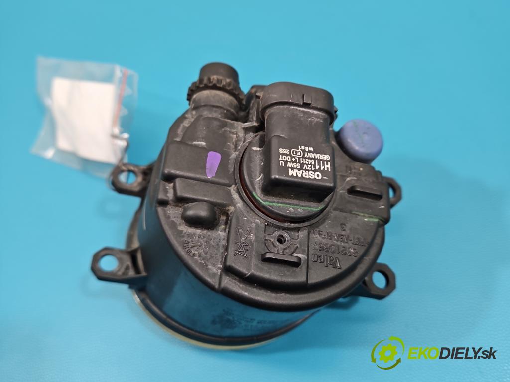 Toyota Auris I 2006-2013 1.6 VVTI 124hp manual 91 kW 1598 cm3 5- Halogen ľavý 81220-0D041 (Kľučka dverí ostatné)