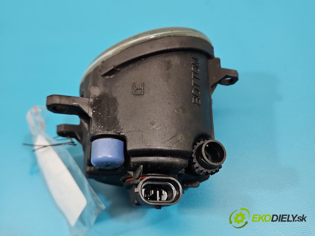 Toyota Auris I 2006-2013 1.6 VVTI 124 hp manual 91 kW 1598 cm3 5- Halogen pravý 81210-0D041 (Klika dveří ostatní)