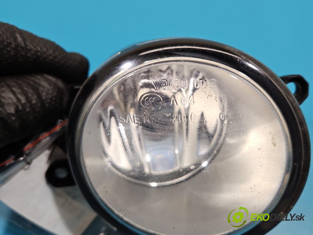 Toyota Auris I 2006-2013 1.6 VVTI 124 hp manual 91 kW 1598 cm3 5- Halogen pravý 81210-0D041 (Klika dveří ostatní)