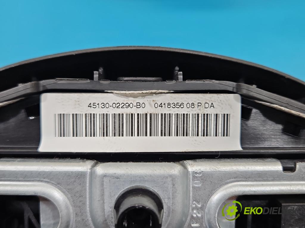 Toyota Auris I 2006-2013 1.6 VVTI 124hp manual 91 kW 1598 cm3 5- volant  (Volant)