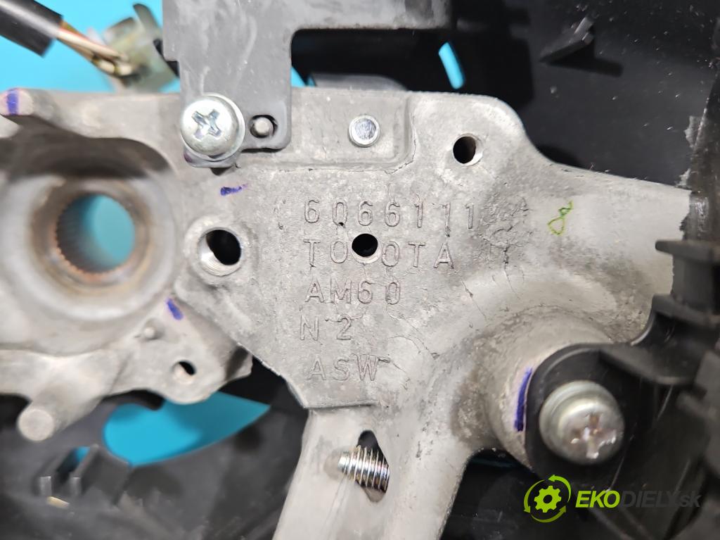 Toyota Auris I 2006-2013 1.6 VVTI 124hp manual 91 kW 1598 cm3 5- volant  (Volant)