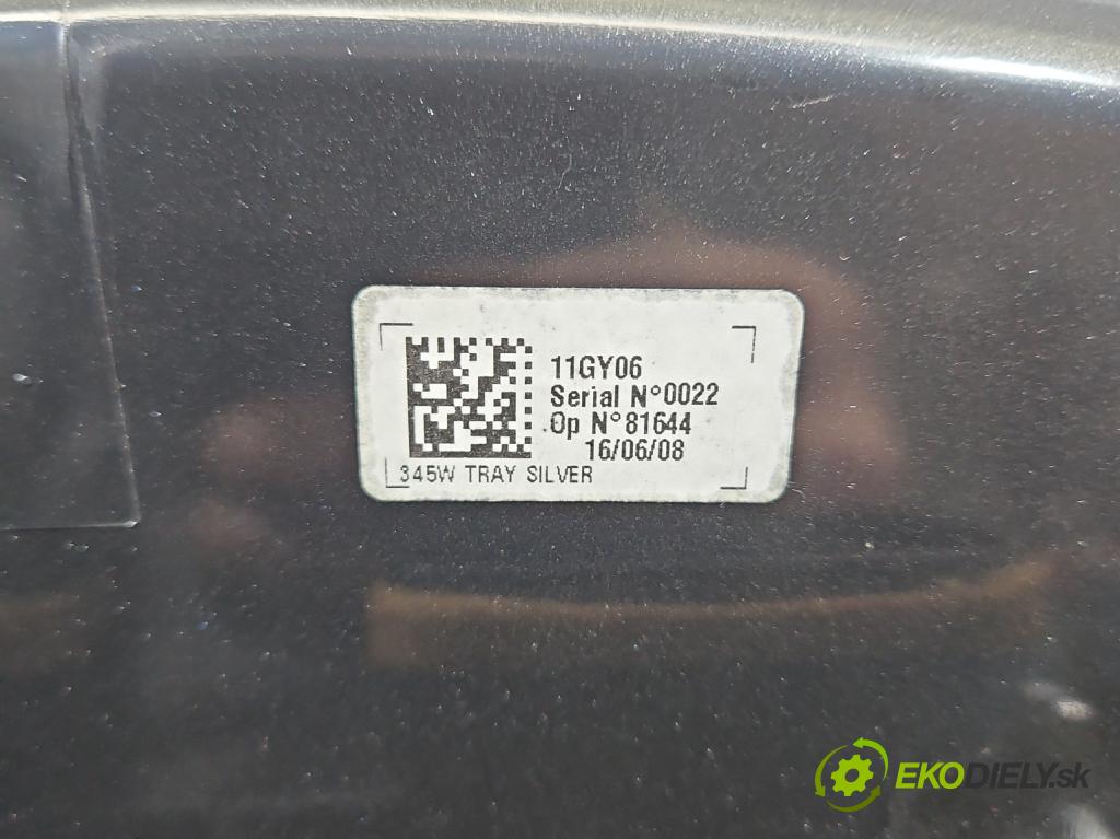 Toyota Auris I 2006-2013 1.6 VVTI 124hp manual 91 kW 1598 cm3 5- Mřížka: kúrenia stredová 55670-02130 (Mriežka kúrenia (fukár))