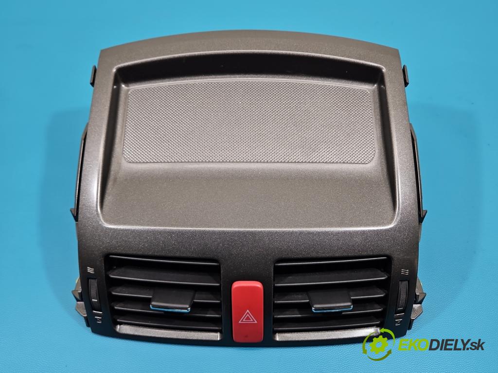 Toyota Auris I 2006-2013 1.6 VVTI 124hp manual 91 kW 1598 cm3 5- Mřížka: kúrenia stredová 55670-02130 (Mriežka kúrenia (fukár))