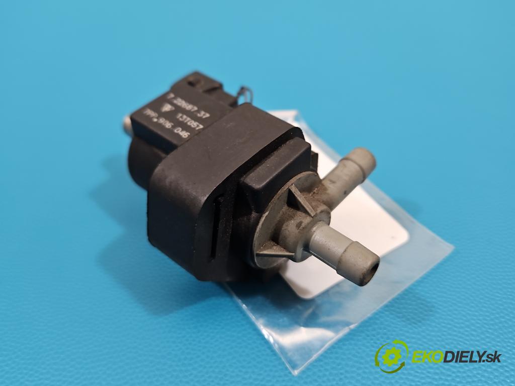 Porsche Panamera I 970 2009-2016 3.0 v6 420 hp automatic 309 kW 2997 cm3 5- ventil podtlaku 7PP906046 (Ventil)