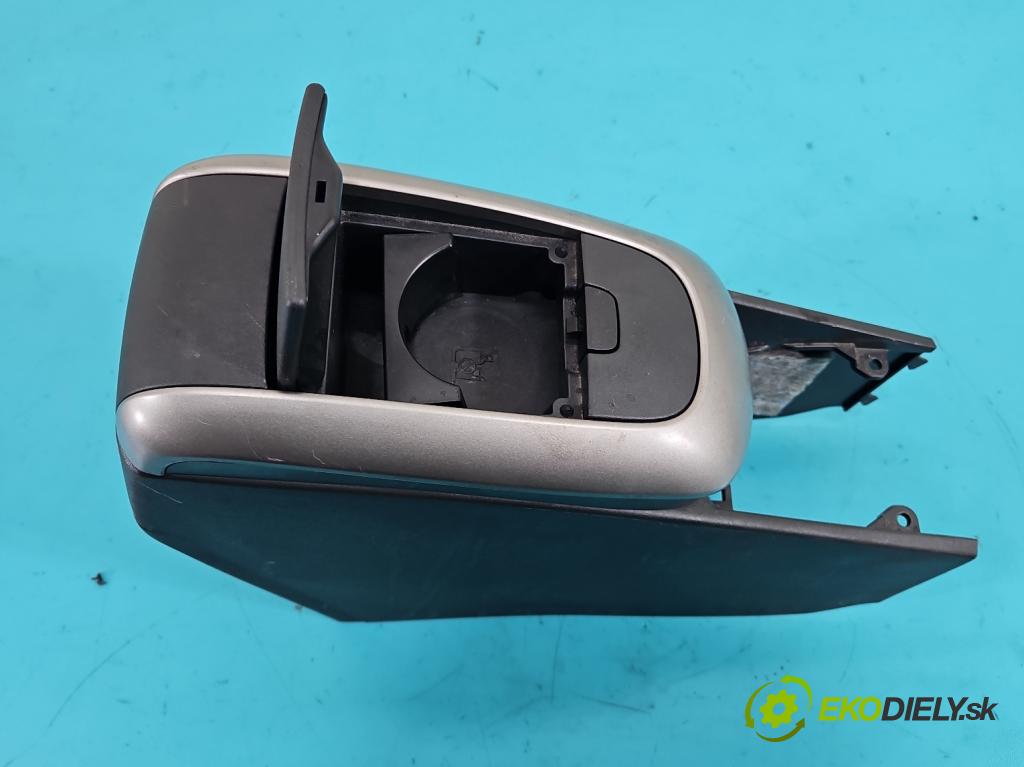 Toyota Auris I 2006-2013 1.6 VVTI 124hp manual 91 kW 1598 cm3 5- operadlo 58911-02200 (Lakťová opierka)