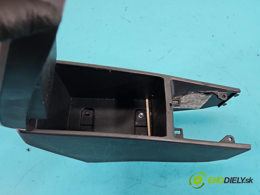 Toyota Auris I 2006-2013 1.6 VVTI 124hp manual 91 kW 1598 cm3 5- operadlo 58911-02200 (Lakťová opierka)