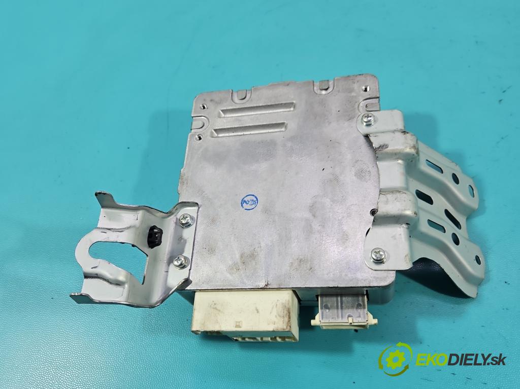 Toyota Auris I 2006-2013 1.6 VVTI 124hp manual 91 kW 1598 cm3 5- riadiaca jednotka ostatné 89650-02390