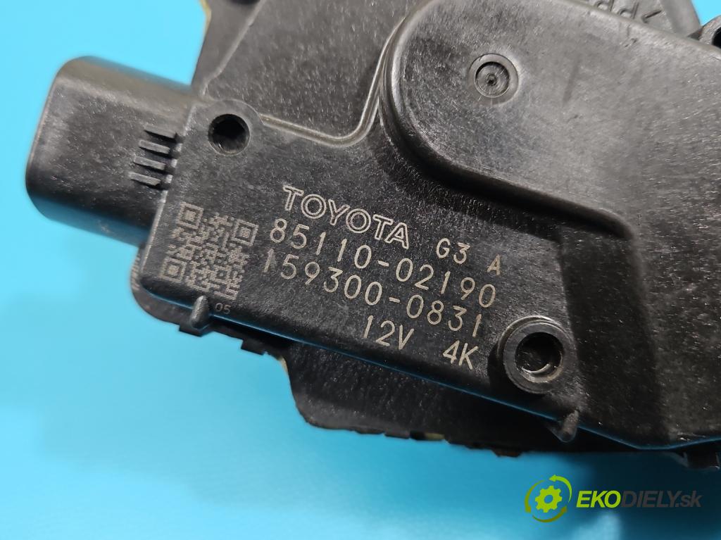 Toyota Auris I 2006-2013 1.6 VVTI 124hp manual 91 kW 1598 cm3 5- motor stieračov predné 85110-02190