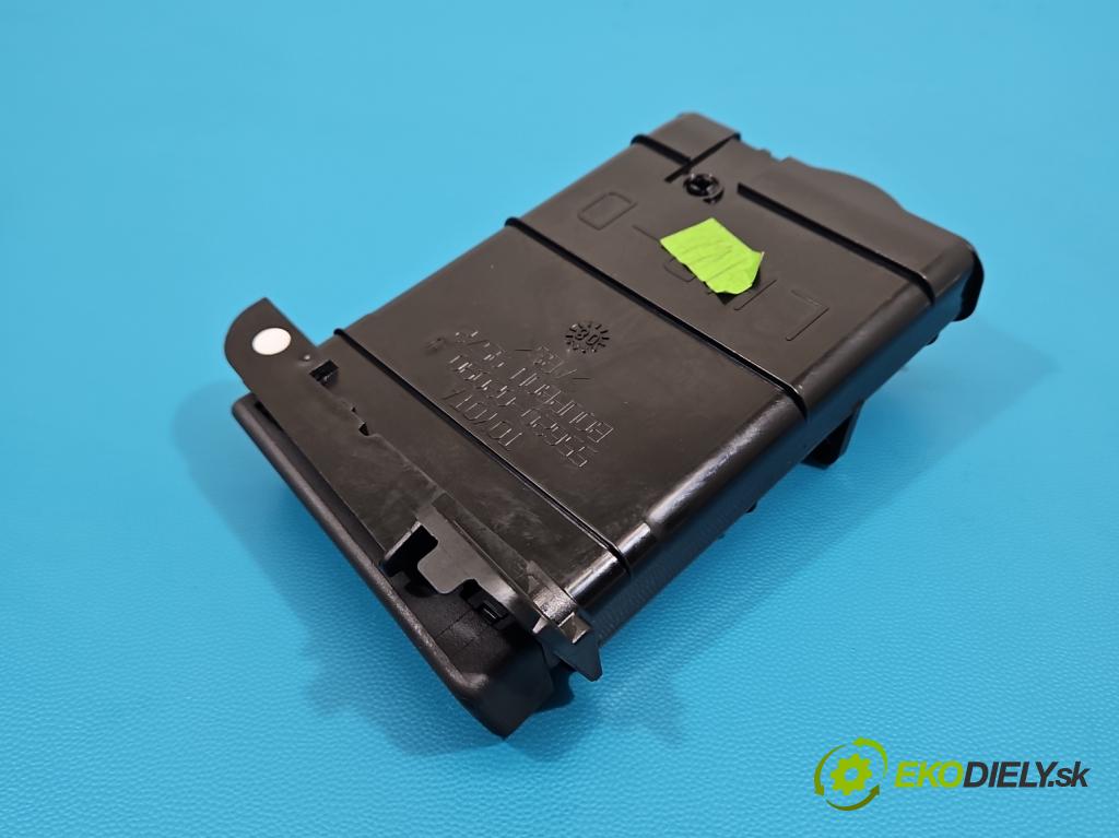 Toyota Auris I 2006-2013 1.6 VVTI 124hp manual 91 kW 1598 cm3 5- Rukojeť: na nápoje: 55620-02090 (Držiak (úchyt) na nápoje)