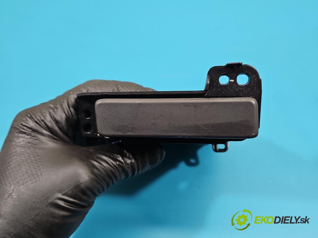 Toyota Auris I 2006-2013 1.6 VVTI 124hp manual 91 kW 1598 cm3 5- Rukojeť: na nápoje: 55620-02090 (Držiak (úchyt) na nápoje)