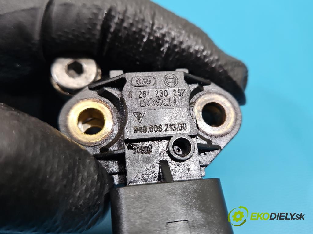 Porsche Panamera I 970 2009-2016 3.0 v6 420 hp automatic 309 kW 2997 cm3 5- snímač úroveň: oleja: 0261230257 (Snímač)