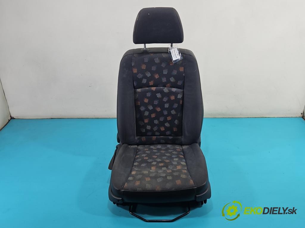 Mercedes Vito W639 2003-2014 2.2 cdi (646982) 150 hp manual 110 kW 2148 cm3 5- Sedadlo pravý  (Sedadlo)