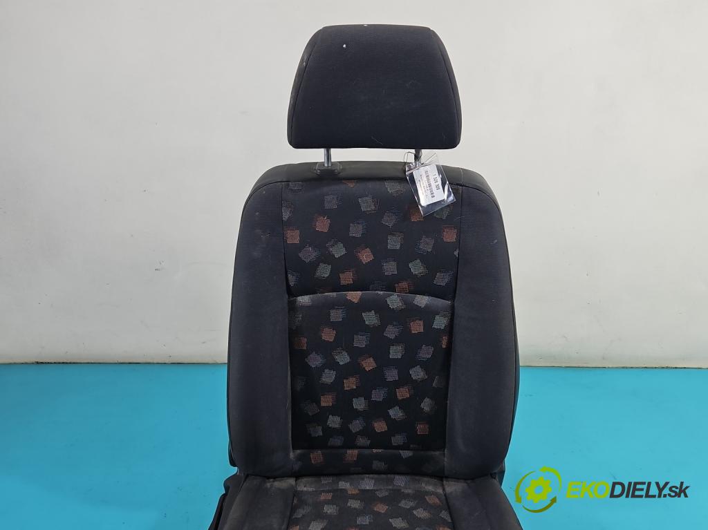 Mercedes Vito W639 2003-2014 2.2 cdi (646982) 150 hp manual 110 kW 2148 cm3 5- Sedadlo pravý  (Sedadlo)