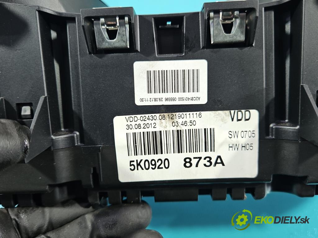 Vw Golf VI 2008-2013 1.6 TDI 90 HP manual 66 kW 1598 cm3 5- prístrojovka/ budíky 5K0920873A (Prístrojová doska)