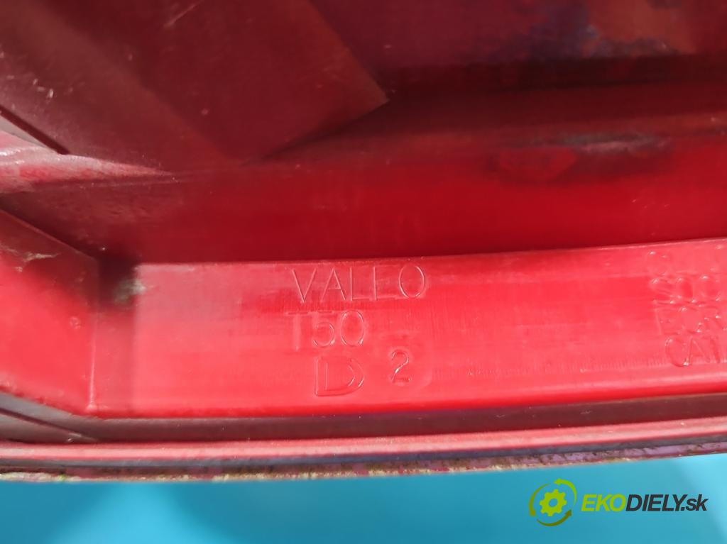 Peugeot 307 1.4 8V 75 HP manual 55 kW 1360 cm3 5- svetlo / reflektor zadné pravé  (Kľučka dverí ostatné)