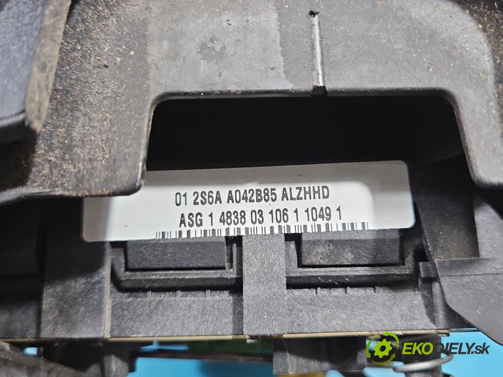 Ford Fiesta Mk6 2002-2008 1.4 16V 80 HP manual 59 kW 1388 cm3 5- volant  (Volant)