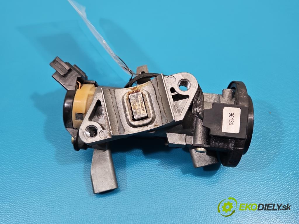 Volvo V40 I 1995-2004 1.8 16v 116 HP manual 85 kW 1731 cm3 5- Spínačka (Spínacia skrinka)