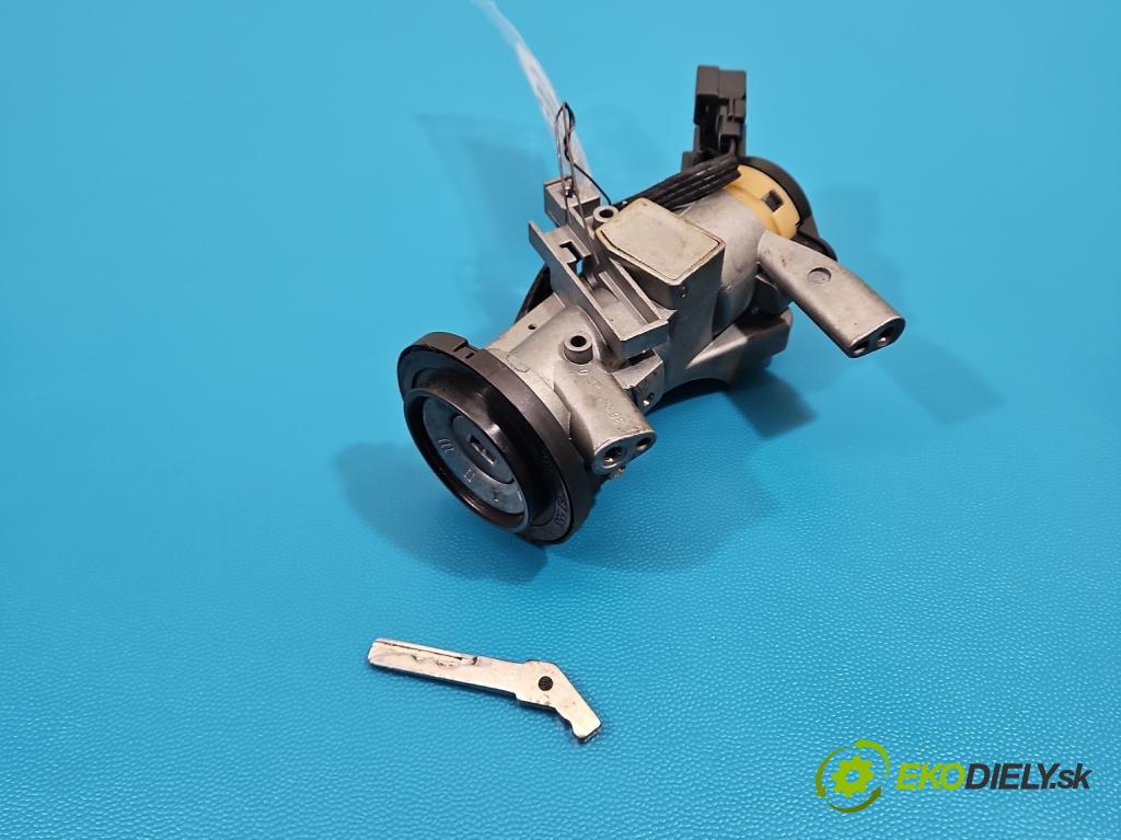 Volvo V40 I 1995-2004 1.8 16v 116 HP manual 85 kW 1731 cm3 5- Spínačka  (Spínacia skrinka)